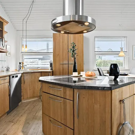 Сasa de vacaciones In With Kitchen