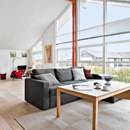 In With Kitchen Juelsminde