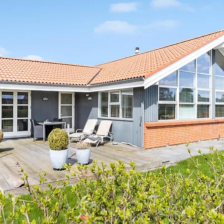 Сasa de vacaciones In With Kitchen Juelsminde (Hedensted)