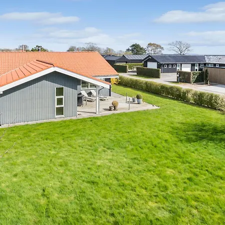 In With Kitchen Nyaraló