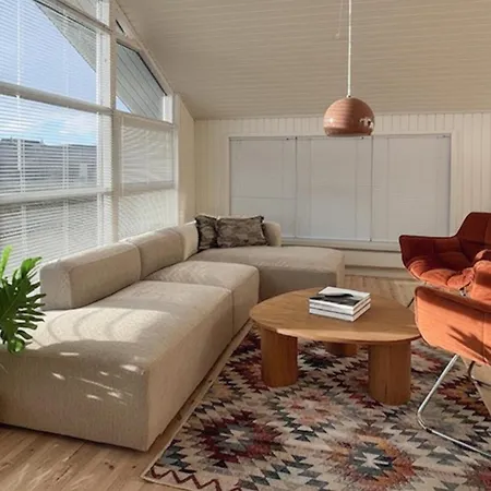 Magnifique Maison à Avec Vue Sur La *